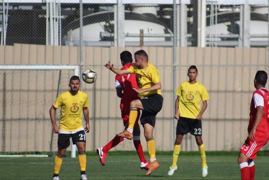 جانب من أحد مباريات دوري الأولى