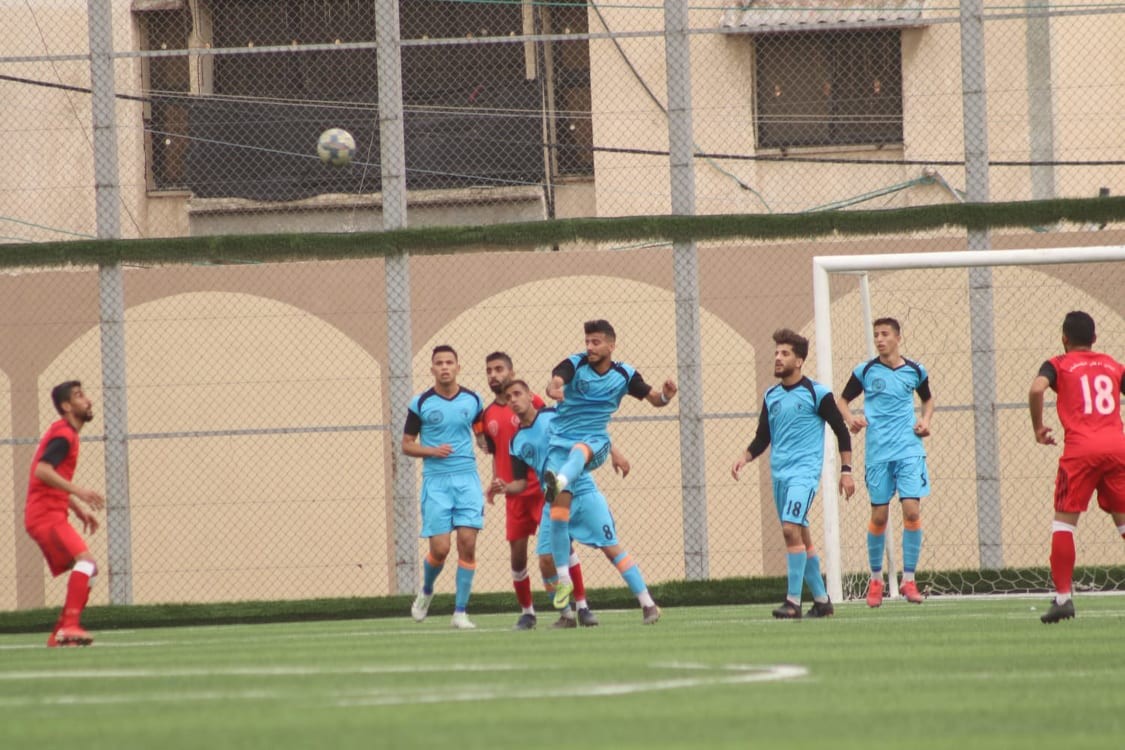 جانب من أحد مباريات دوري الأولى