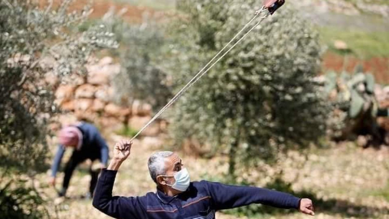 الشهيد عاطف حنايشة.. رحيل يليق بحارس المئذنة  