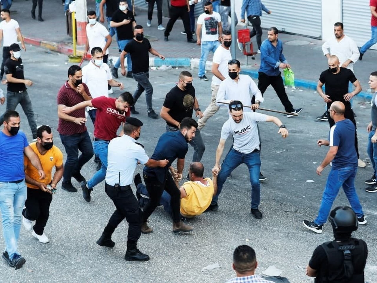 شهادة صادمة للحقوقي جبارين حول قمع اجهزة السلطة على عائلات معتقلين لديها