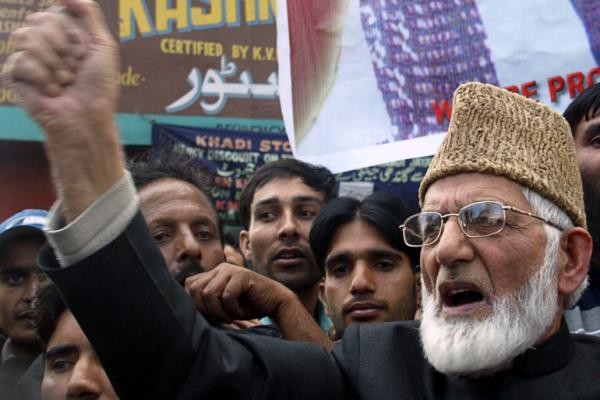 هنية يعزي بوفاة القائد سيد علي غيلاني