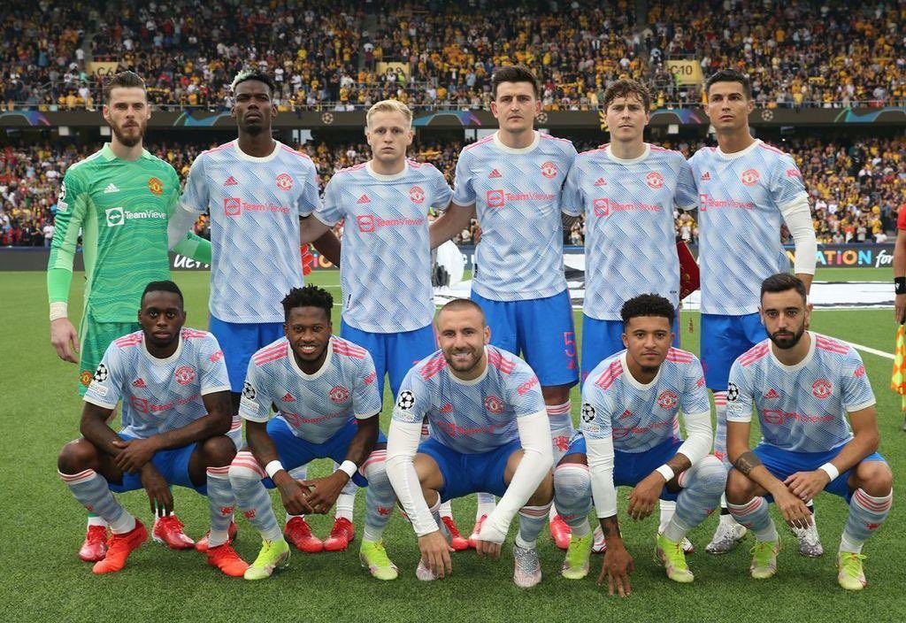 كم دفع اليونايتد تعويضات لمدربيه المقالين؟