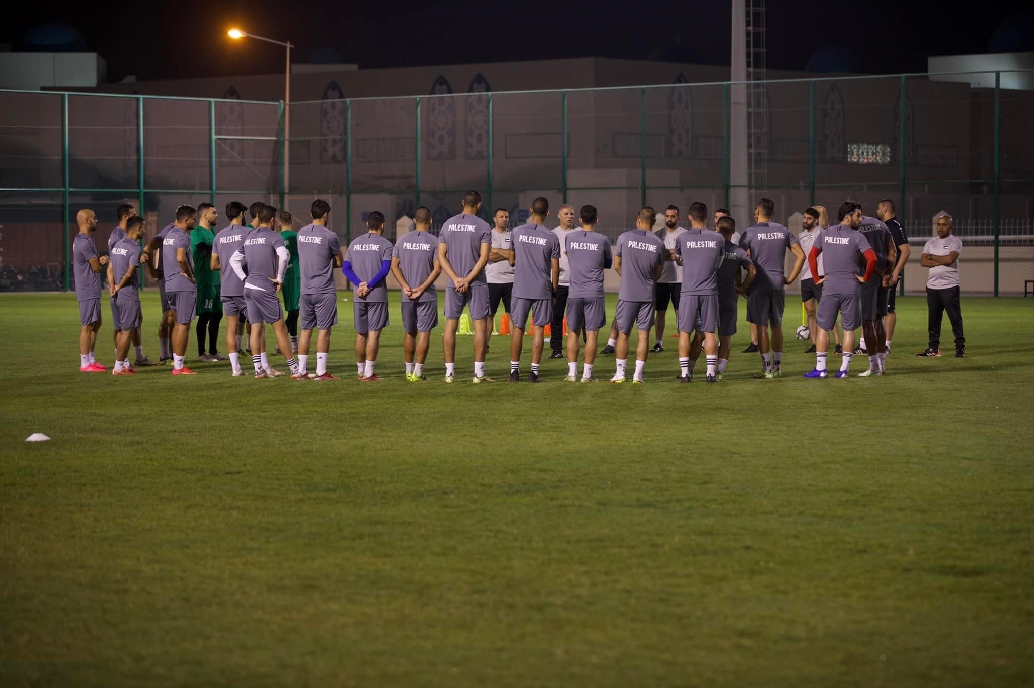 جانب من تدريبات منتخب فلسطين