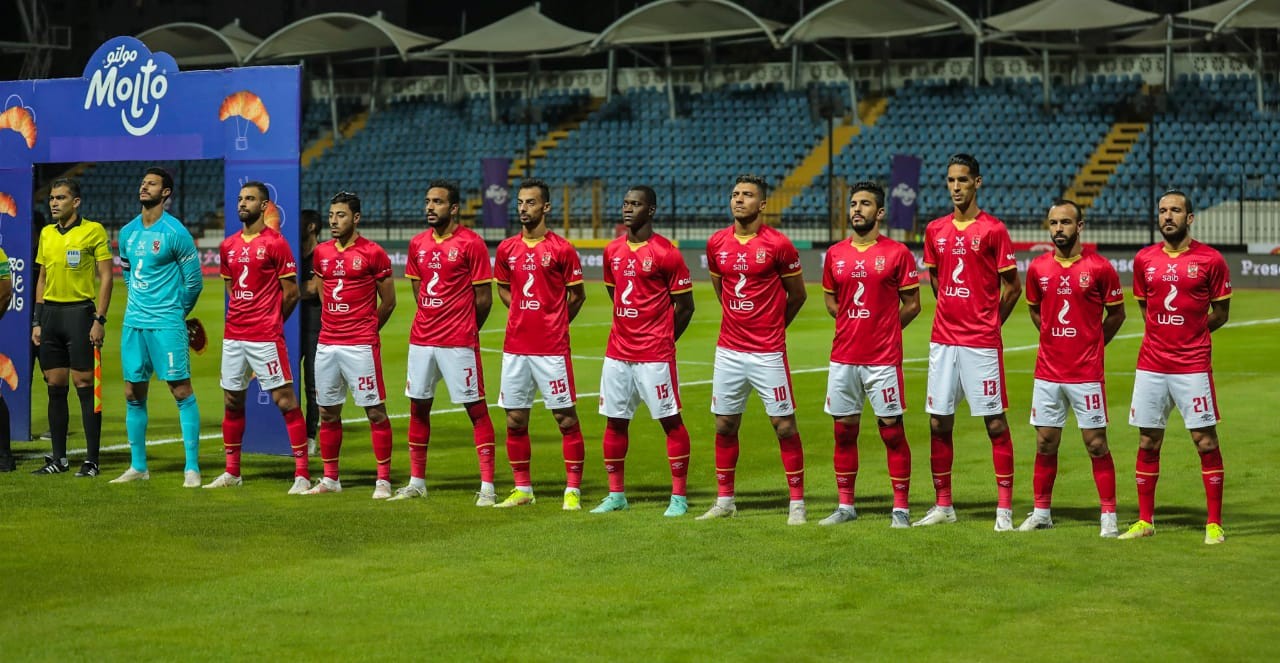 لاعبو الأهلي