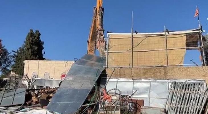 صورة من عملية الهدم