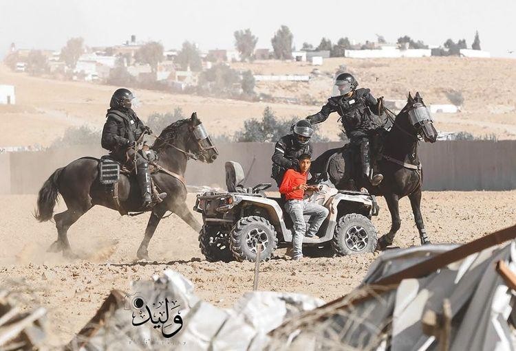 قوات الاحتلال تعتدي بوحشية على أهالي الداخل المحتل