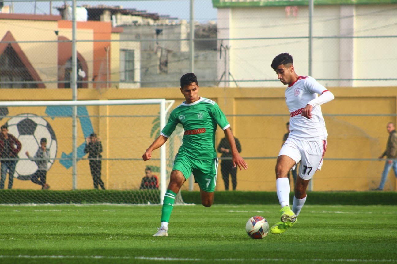 أبو عودة يمينا