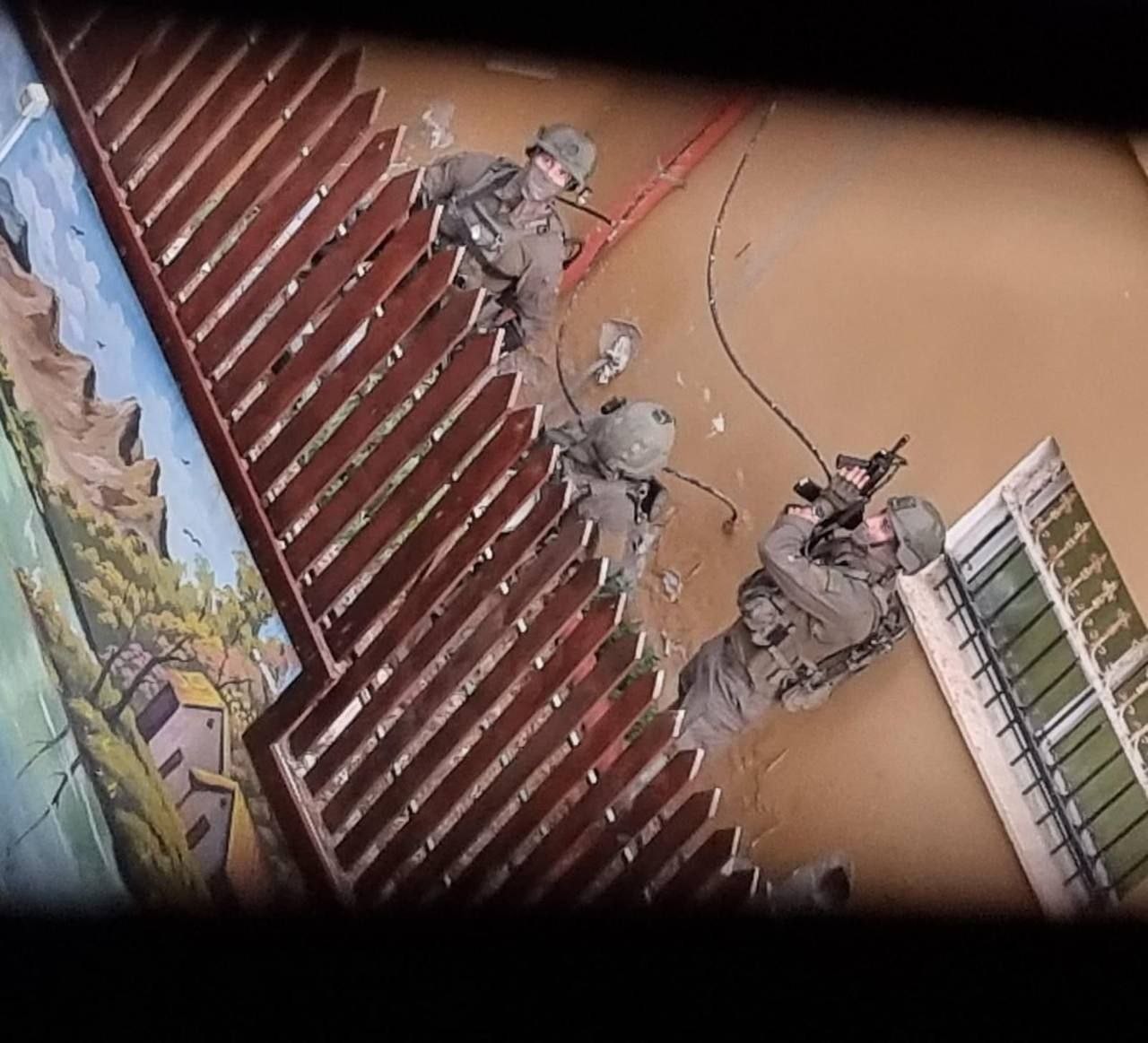 قوات الاحتلال خلال اقتحامها مخيم جنين