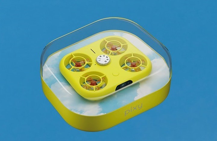 صورة لطائرة بيكسي Pixy والتي تعمل الكاميرا الطائرة من تلقاء نفسها