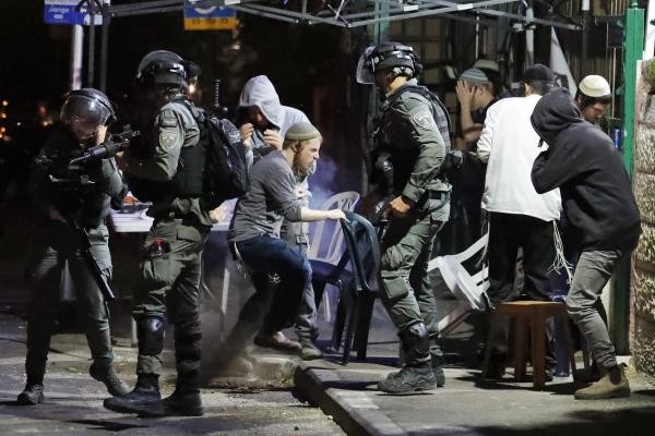 اعتداء المستوطنين على كنيسة الروح القدس