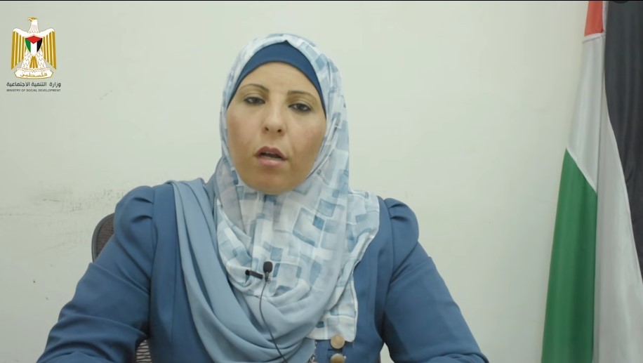 عزيزة الكحلوت الناطقة باسم وزارة التنمية الاجتماعية في غزة