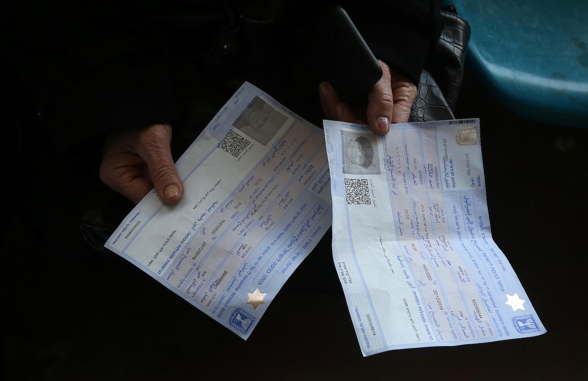 العمل بغزة: تسليم الشؤون المدنية 6 آلاف اسم مرشح جديد للتصاريح