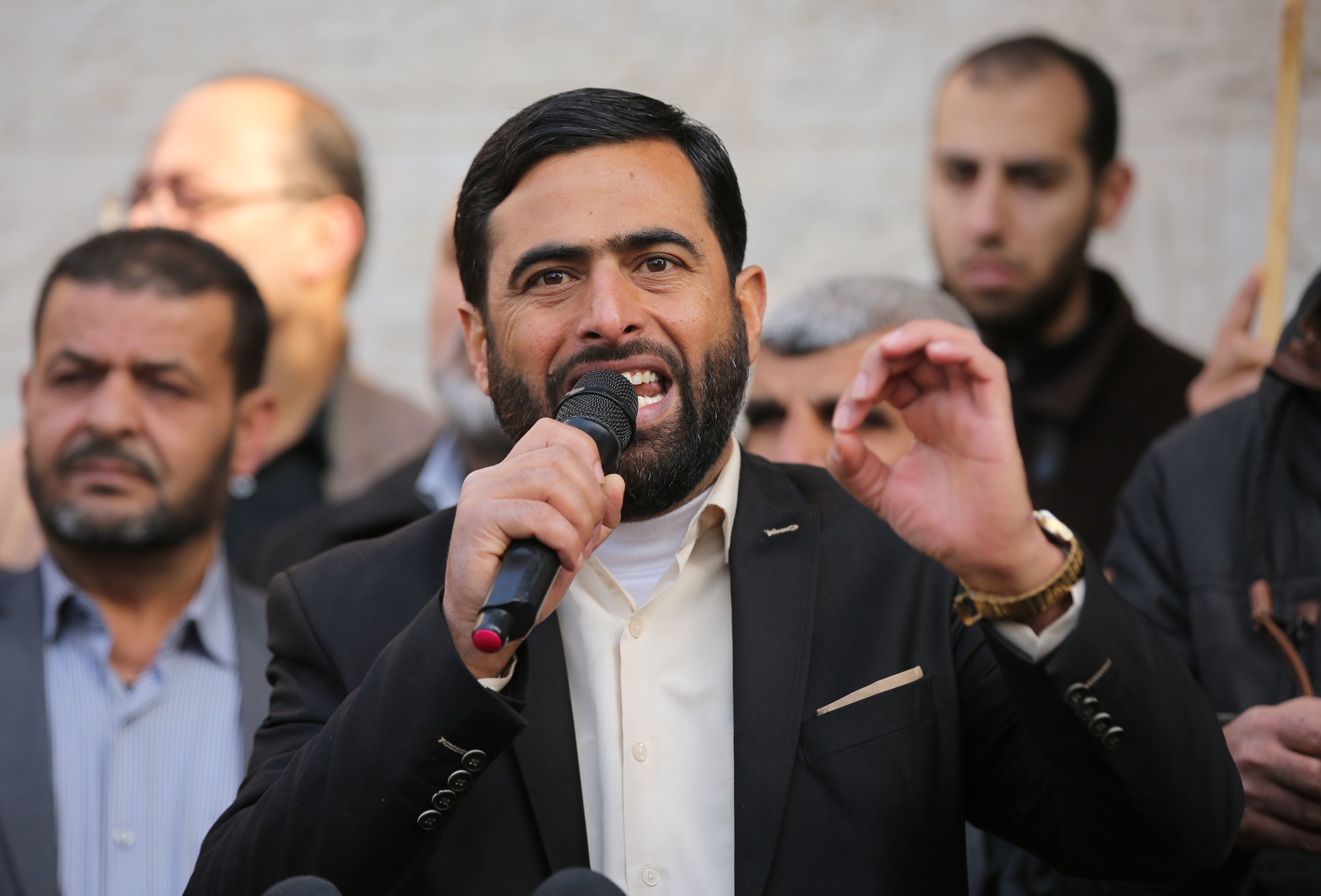 القيادي في حركة المقاومة الإسلامية حماس مشير المصري،