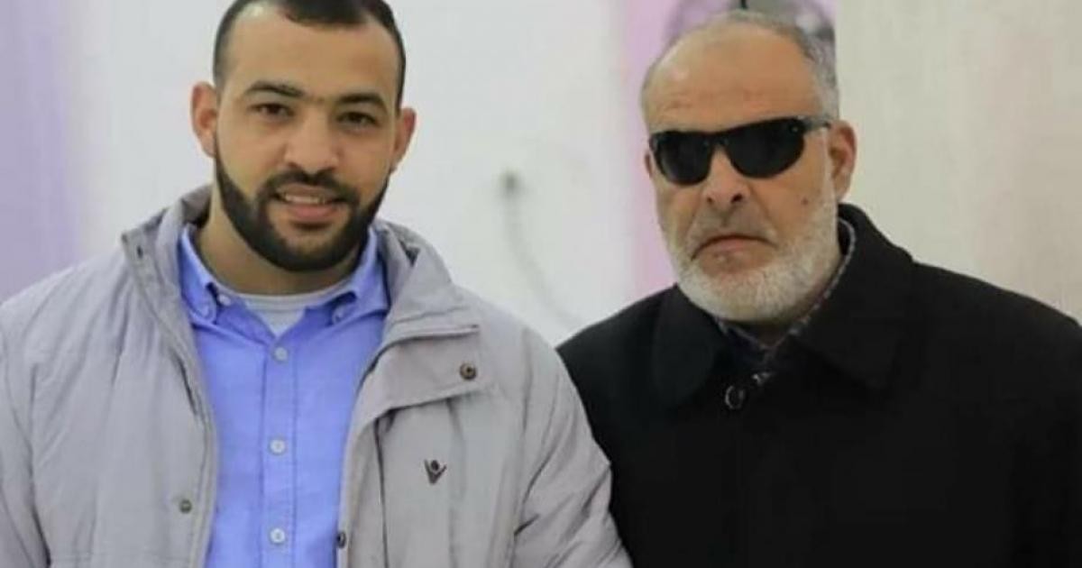 أحمد عز الدين عمارنة ووالده