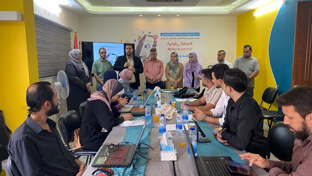 نشطاء يغردون على وسم #عدالة- رقمية  رفضاً لاستهداف المحتوى الفلسطيني