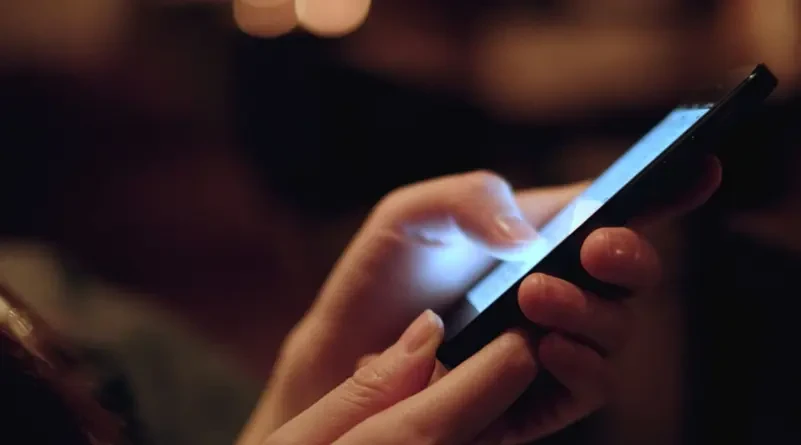 خسائر جمة بسبب الأجهزة الرقمية تلحق بربع أو ثلث حياة الإنسان!