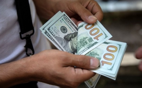 موعد صرف المنحة القطرية 100 دولار شهر 10