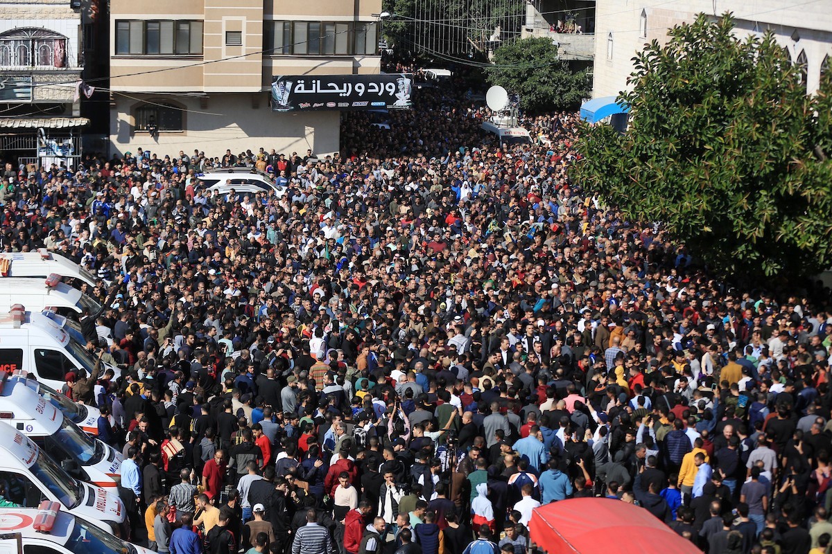 جنازة حاشدة لتشييع ضحايا حريق جباليا