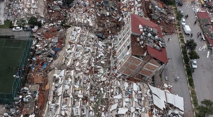 اثار الزلزال