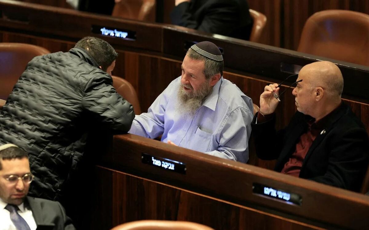 عضو الكنيست تسفيكا فوغل