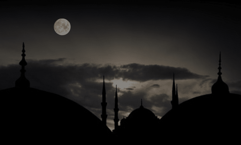 تعرف على موعد النصف من شوال 2023