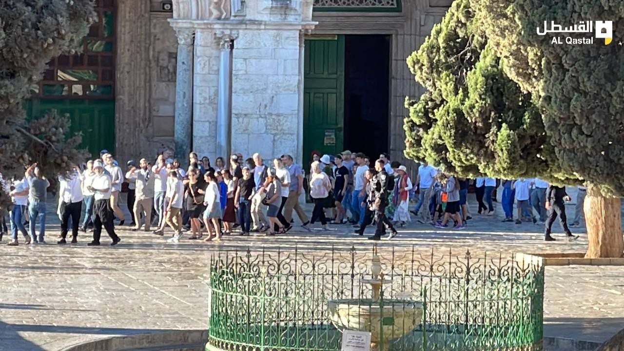 مئات المستوطنين يقتحمون الأقصى لإحياء يوم الغفران اليهودي