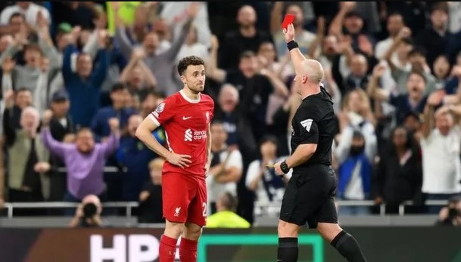 حكم مباراة ليفربول وتوتنهام