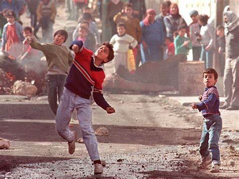 الذكرى الــ37 على الانتفاضة الأولى.