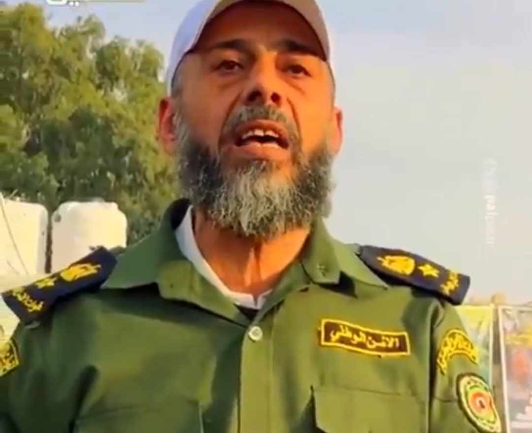 الضابط المستقيل مصطفى القنيري