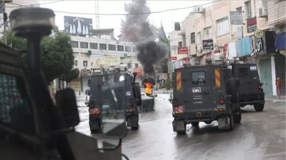 اشتباكات عنيفة بين مقاومي سرايا القدس وجيش الاحتلال في مخيم طولكرم