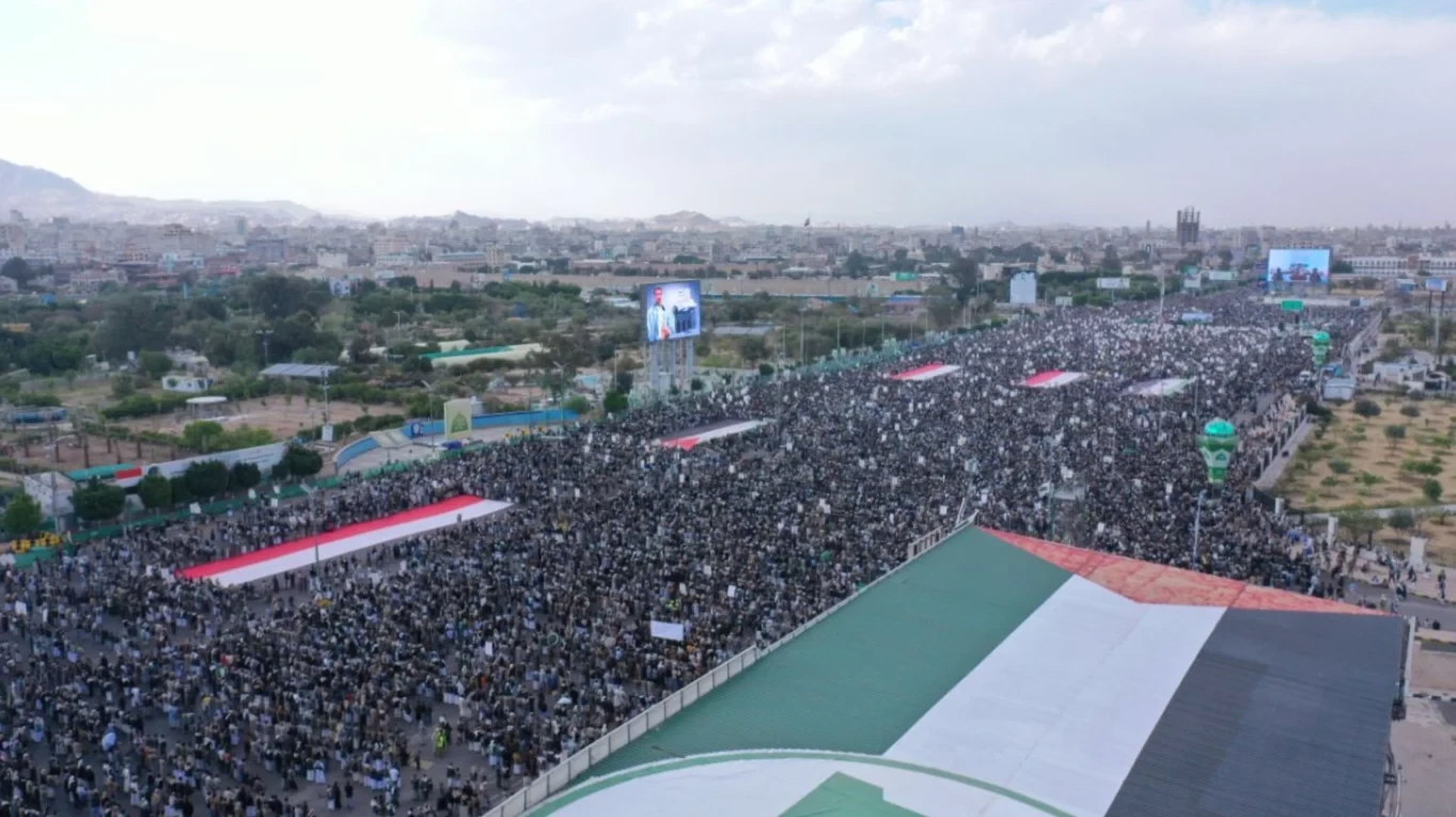 اليمنيون يحتشدون في مسيرات مليونية دعماً لغزة ورفضًا للتصعيد الأميركي