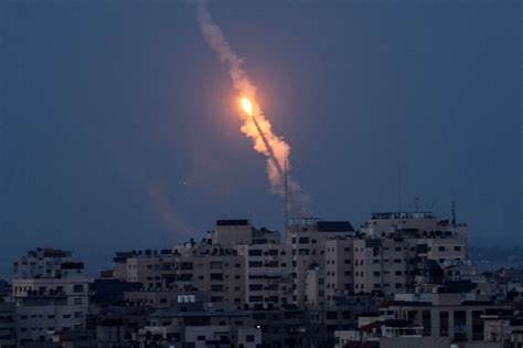 سرايا القدس تعلن قصف مستوطنات غلاف غزة برشقة صاروخية