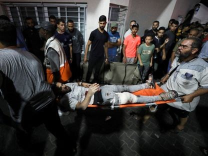 صورة من اخلاء مستشفى المعمداني قبل قصفه فجر اليوم