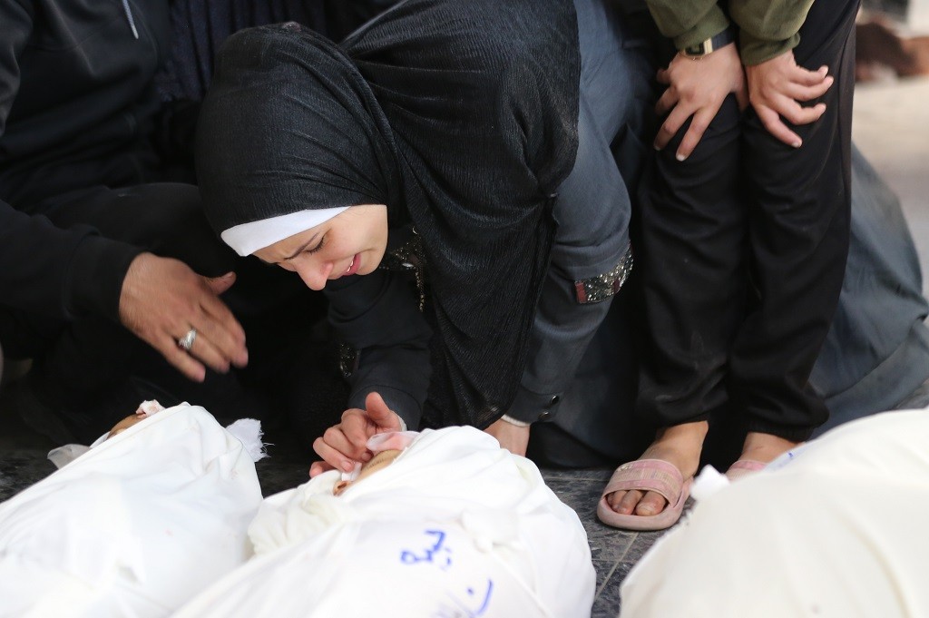 على أرصفة الحزن .. حكاية الفقد في غزة 