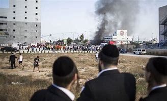 حماس تشيد بضربة يمنية استهدفت مطار بن غوريون وتدعو الأمة لنصرة فلسطين