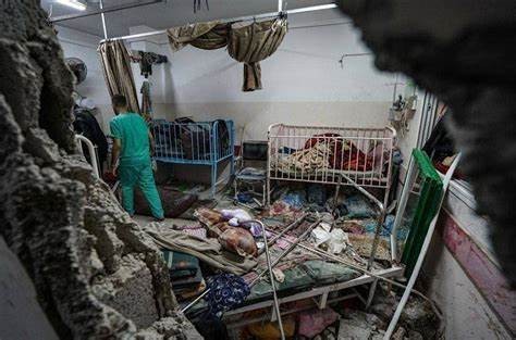 وزارة الصحة تدين استهداف الاحتلال لمجمع ناصر الطبي واستشهاد مرضى داخل غرف العلاج