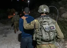 مكتب إعلام الأسرى يدين حملة اعتقالات الاحتلال بحق محرري صفقة(طوفان الأحرار)