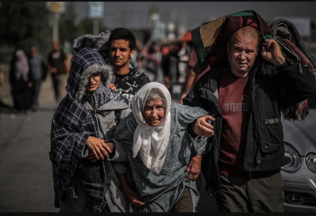 المرصد الأورومتوسطي: 14 مسنًا استشهدوا في غزة بسبب التجويع والحرمان من العلاج