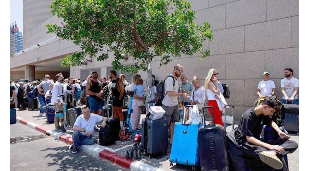 عشرات آلاف المستوطنين يعودون إلى (إسرائيل) عبر مصر والأردن