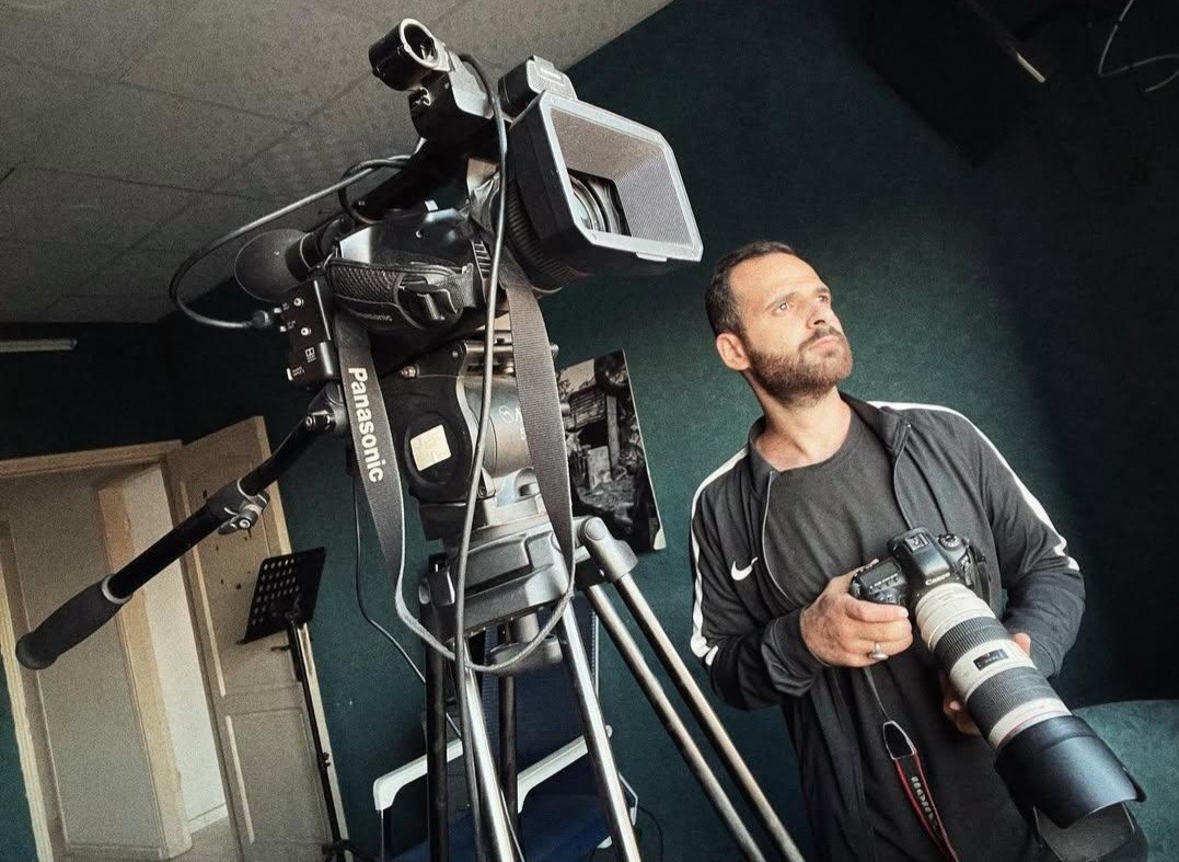 الإعلام الحكومي: ارتفاع عدد الشهداء الصحفيين إلى 228 باستشهاد إسماعيل أبو حطب