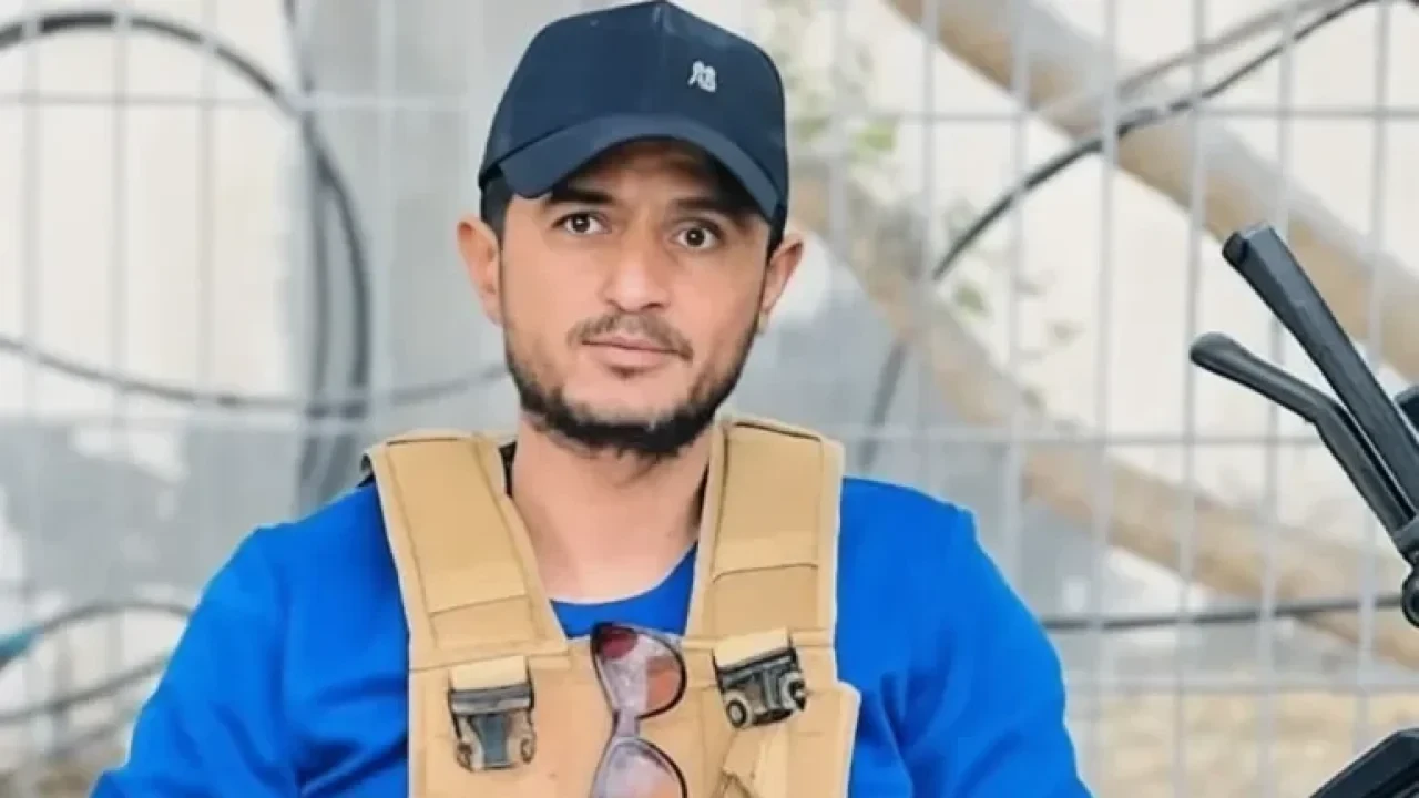 ياسر أبو شباب