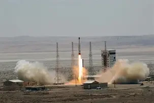 إيران تؤكد تمسكها بحقها النووي وتعلن جاهزيتها لأي مواجهة عسكرية