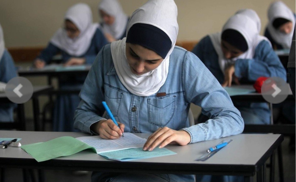 التربية والتعليم تعلن عن ترتيبات عقد امتحانات الثانوية العامة إلكترونياً في قطاع غزة