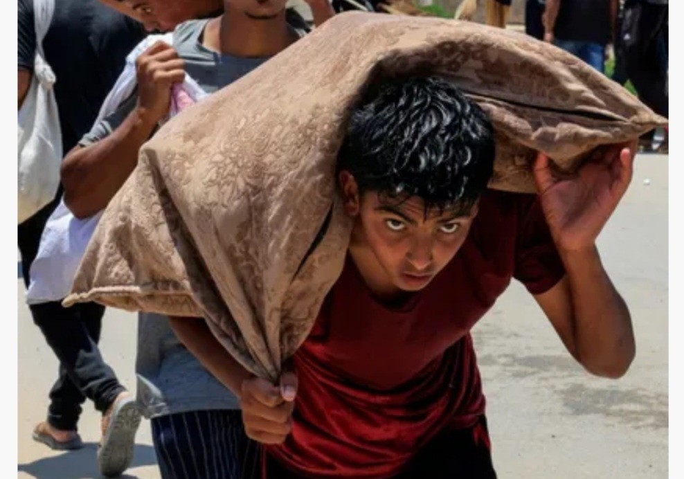 هكذا يحول الاحتلال خبز الحياة إلى أشلاء في غزة