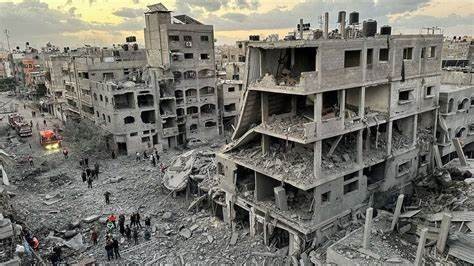 خلال 24 ساعة... طائرات الاحتلال تدمر 6 بنايات تضم أكثر من 100 شقة سكنية في غزة