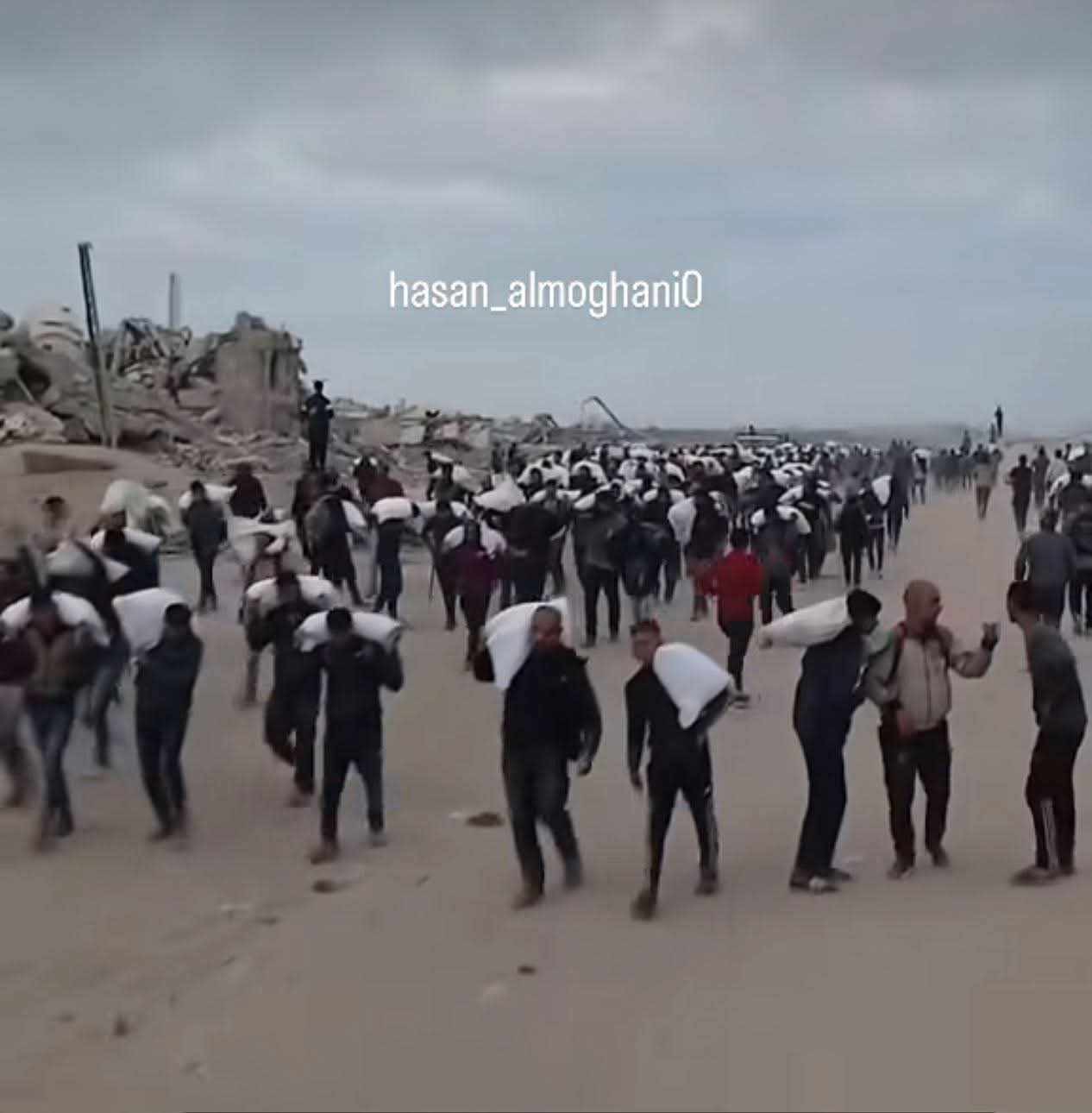 مفوض (أونروا): آلية توزيع المساعدات في غزة "مُهينة ومُذلة" وتعرض الأرواح للخطر