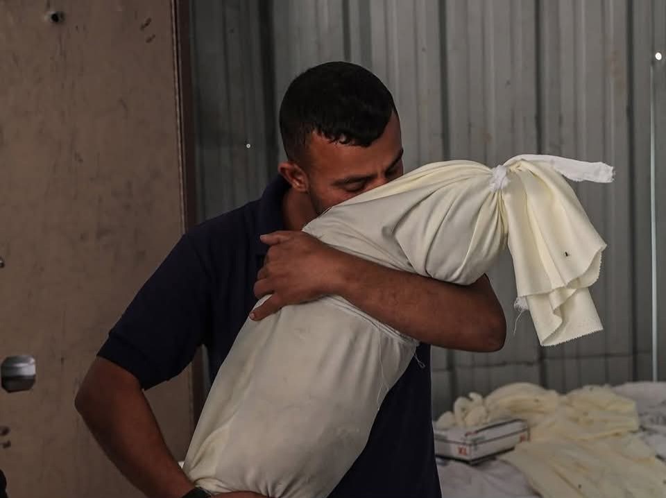 المعمداني.... حيث الموت لا يغادر والمجازر لا تتوقف