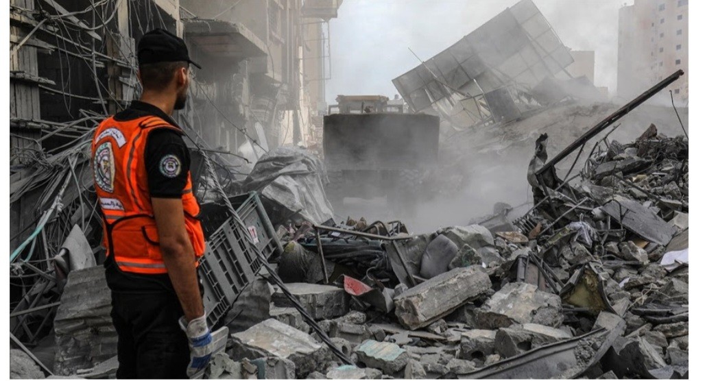 استشهاد ضابط في الدفاع المدني بالنصيرات يرفع حصيلة الشهداء إلى 121