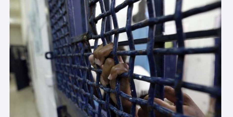 الاحتلال يلغي زيارات المحامين ويُفاقم عزلة الأسرى