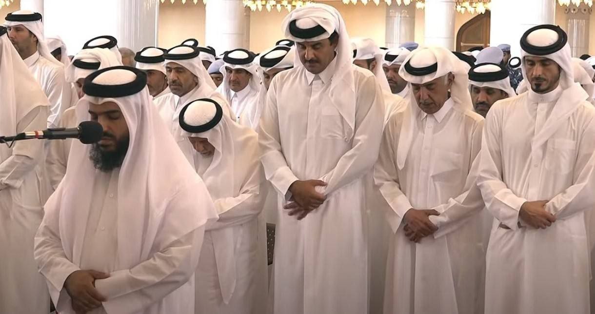 الدوحة تشيع شهداء الهجوم الإسرائيلي بحضور أمير قطر الشيخ تميم